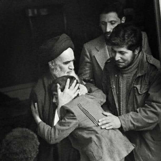 The Relationship Between Imam Khomeini and the People in the Islamic Revolution of Iran