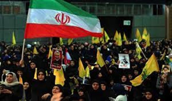 The Islamic Revolution and the Popular Uprisings in the Arab World